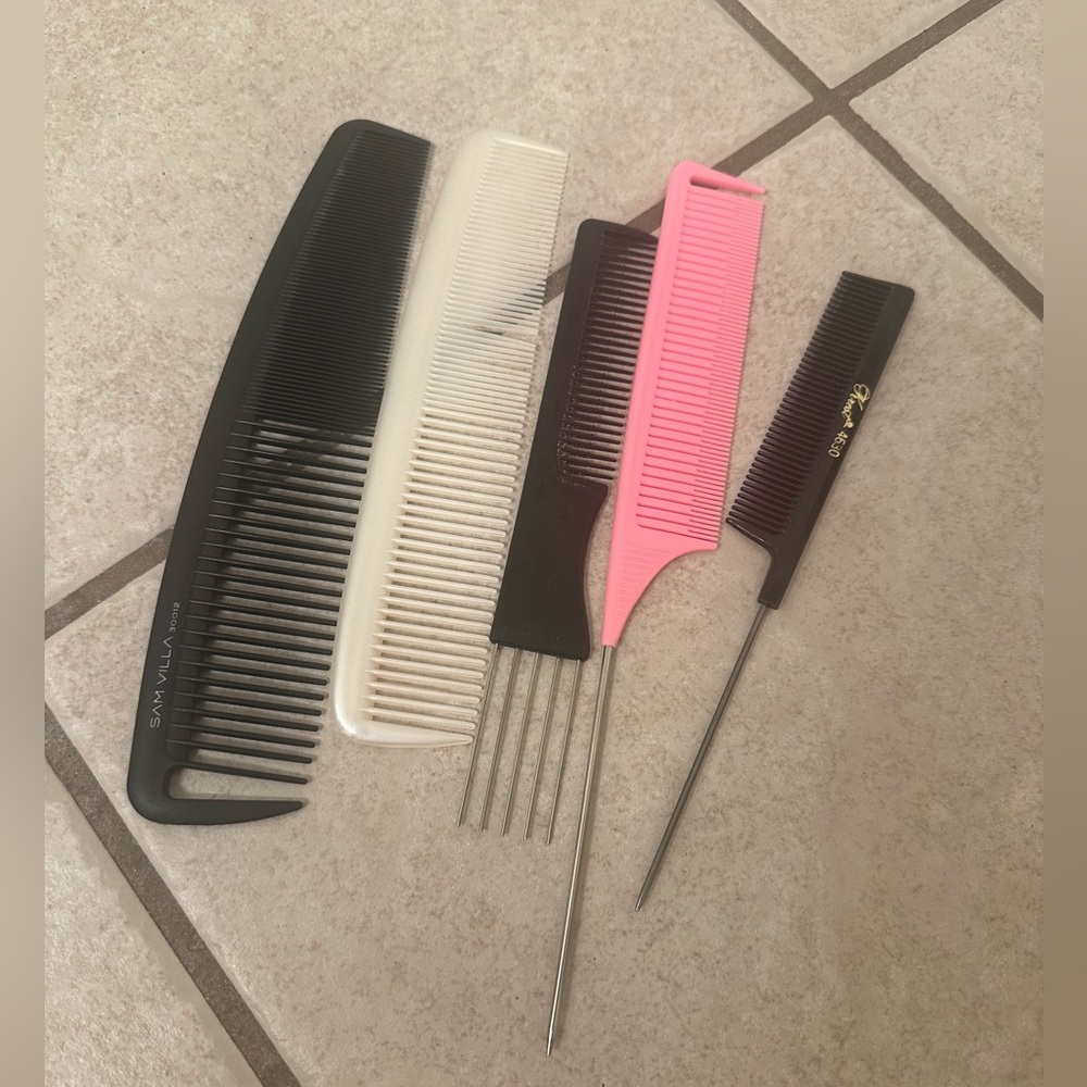 Set of Combs